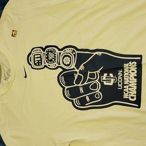 Nike UCONN '11 National Champs men's XL